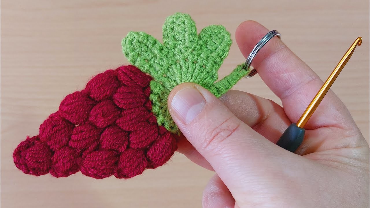 Oh my god !very similar crochet how to make grapes. çok benzedi tığ işi üzüm nasıl yapılır