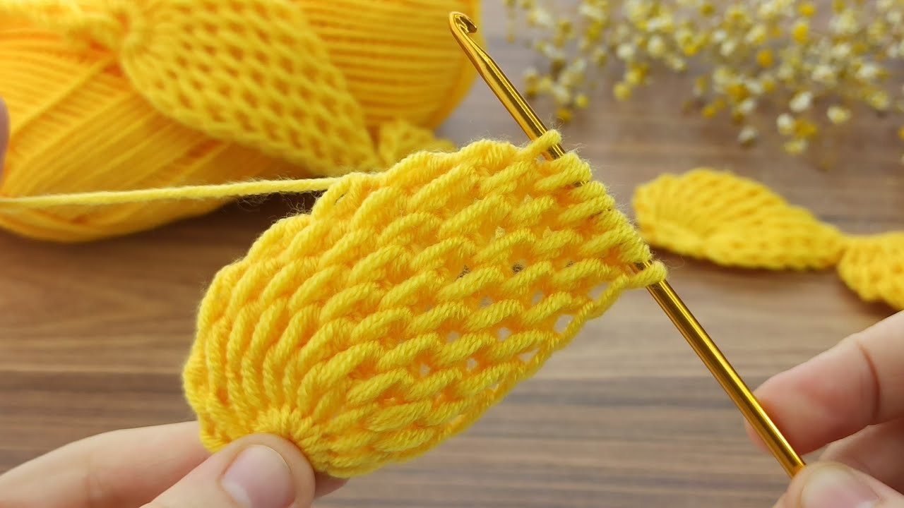 *Tunisian hair band* ????yellow color very easy Tunisian crochet hair band on rubber #crochet #knitting