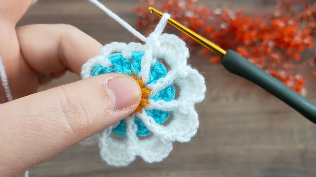 ????✨ wonderful ????✨ crochet tricolor gorgeous flower pattern. easy crochet flower making