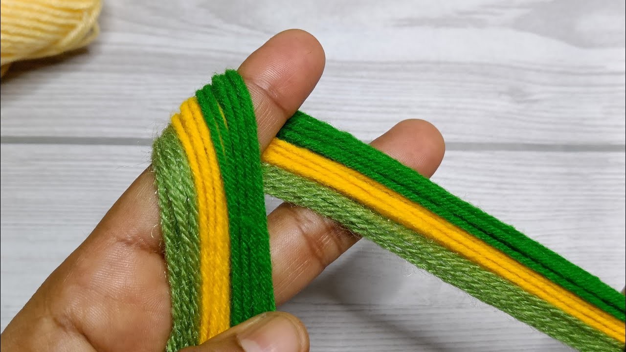 2 Superb Woolen Yarn Flower making ideas with Finger | Easy Sewing Hack