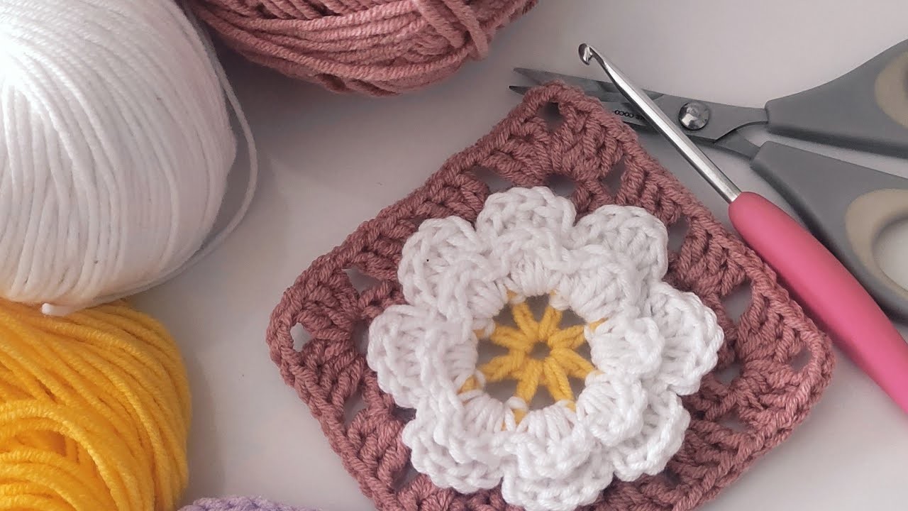 ????Great double 3D Daisy Crochet???? Granny square Easy Knitting ????✅