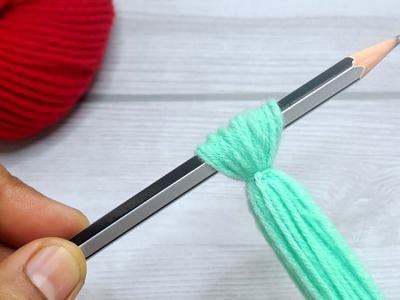 Super easy Woolen Yarn Flower making with Pencil | Easy Sewing Hack