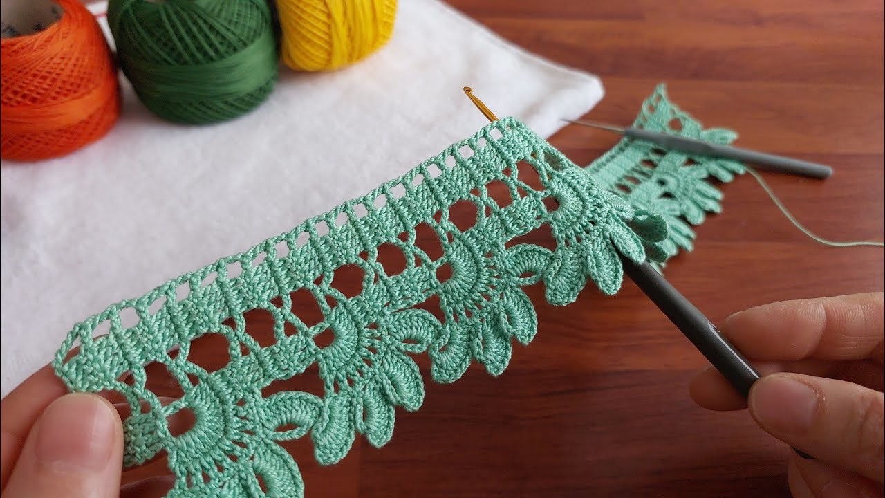 VERY FANTASTIC floral crochet knitting pattern lace making, step-by-step explanation for beginners.