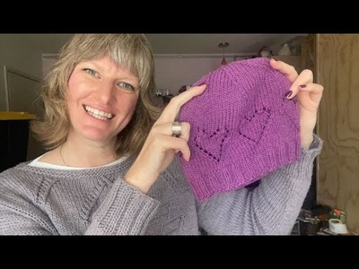 Vlog: Answering Knitters' Questions Live with Heather Walpole