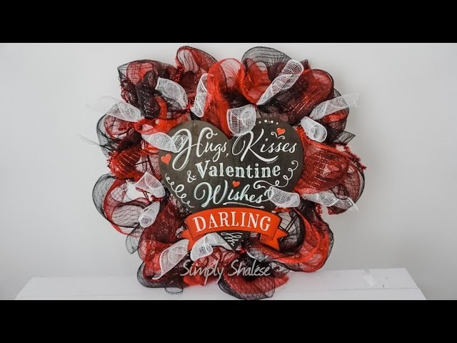 DIY" Poofy Heart Valentine's Deco Mesh Wreath || Quick and Easy